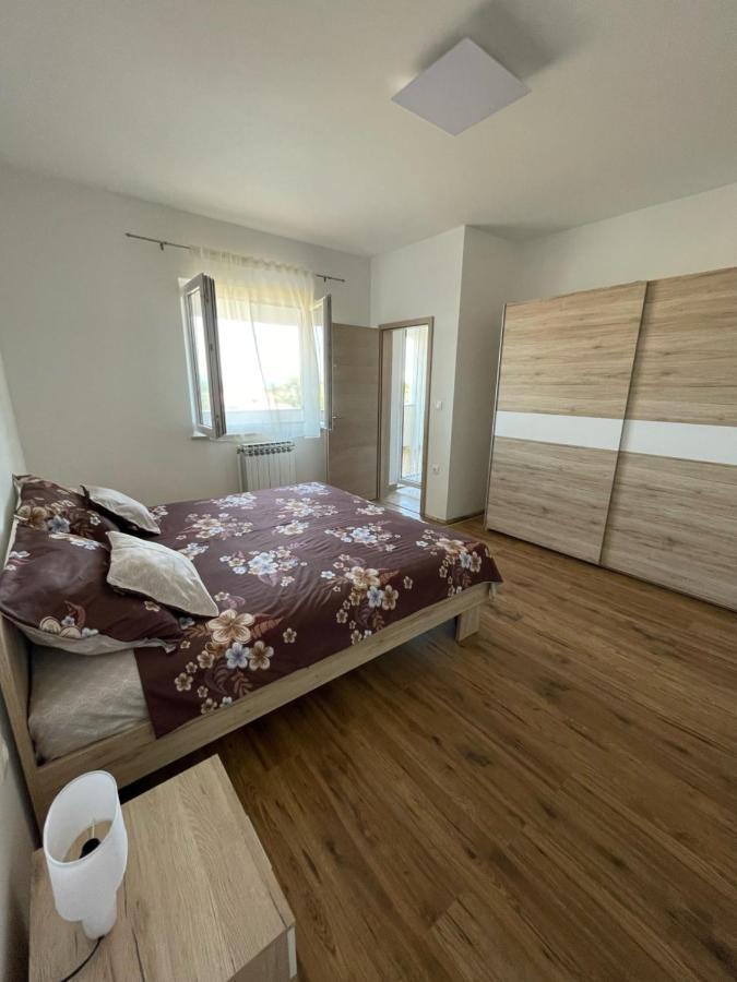 Apartman Varea Лижнян Экстерьер фото